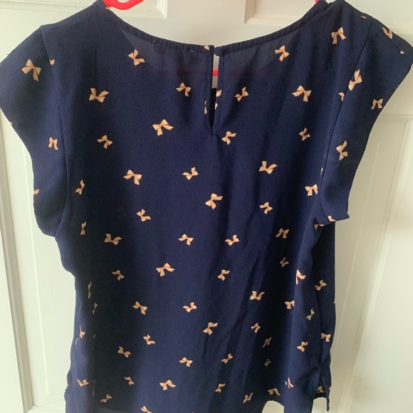 E & M Top - Picture 3 of 3